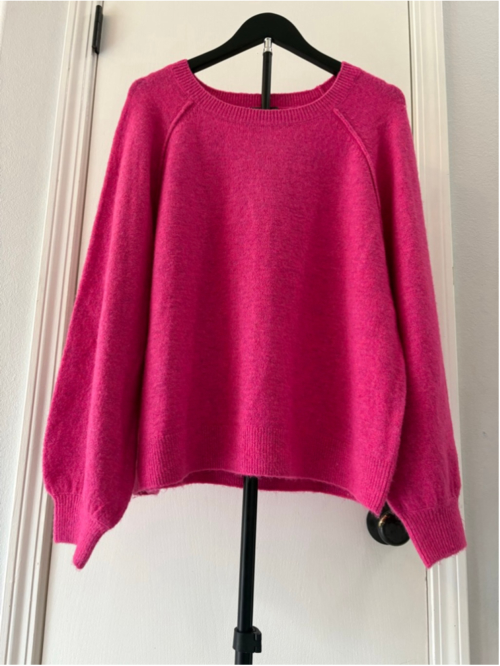 Vince Camuto Paradox Hot Magenta Pink Raglan Sleeve Sweater Size L